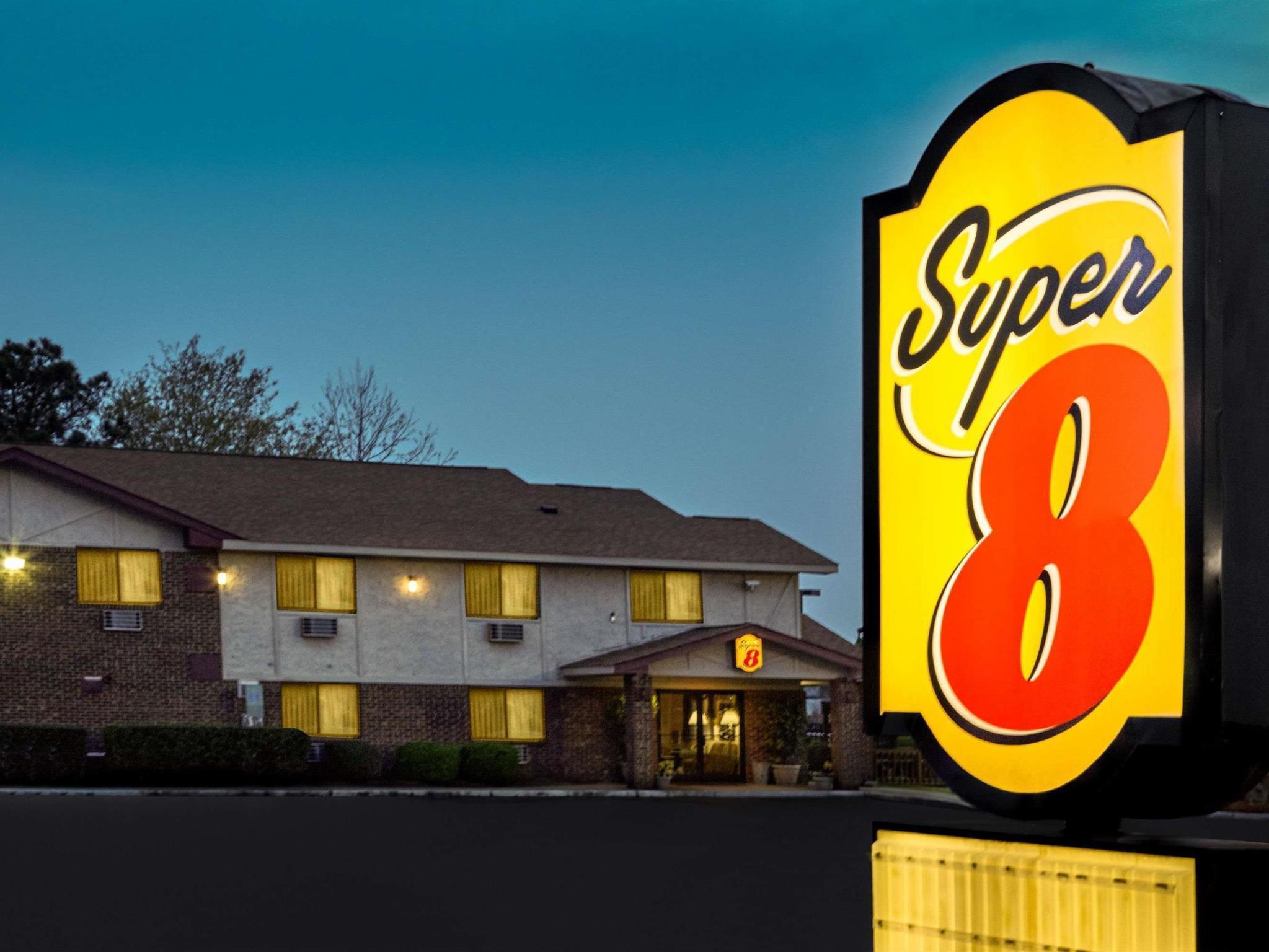 Super 8 By Wyndham Грийнвил Екстериор снимка